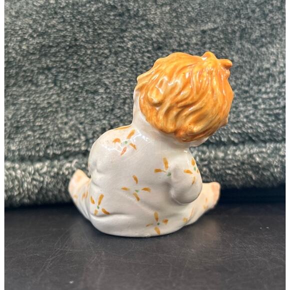 c1950s Ceramic Sleeping Child Shelf Sitter - Picture 4 of 9